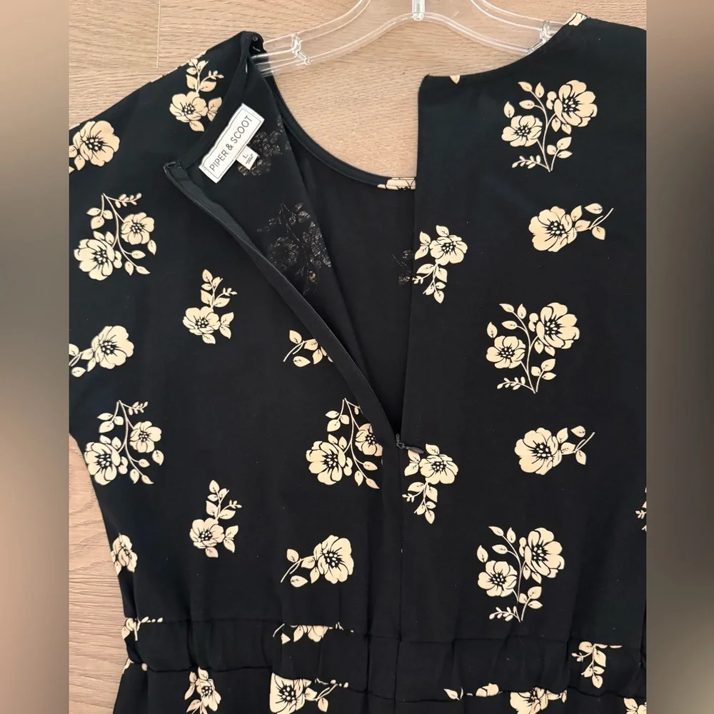 Piper & Scoot Womens Black & Cream Floral Wide Leg Tie Waist Jumpsuit Size Large - Picture 4 of 8